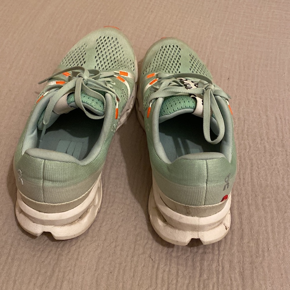 On Running Mint Green and Orange Athletic Shoes. Size 9 - Picture 4 of 9